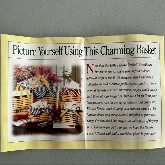 Longaberger 1998 Picture Perfect Sweetheart Basket w/purple accent weaves - Picture 8 of 9